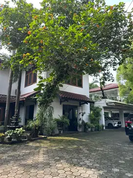 Dijual BU rumah di Lebak Bulus