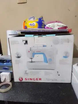 Dijual mesin jahit portable second