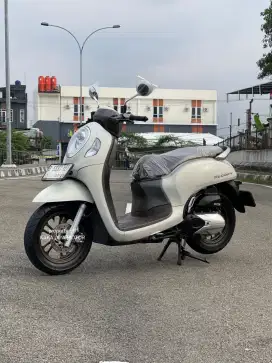 Cash Kredit NEW SCOOPY PRESTIGE 2023 Pasti Bagus