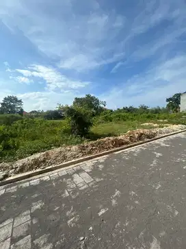 Jual Tanah Kavling Luas 1 are -1.5are Jl kampial dekat jl Utama