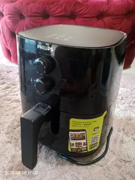 FOR SALE AIR FRYER 0,8 liter/4Kg merk Philips