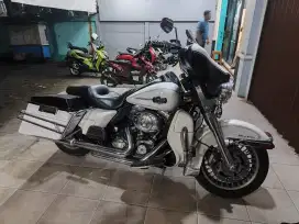 Harley Davidson Elektra 103 tahun 2013