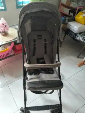 Di jual stroller anak