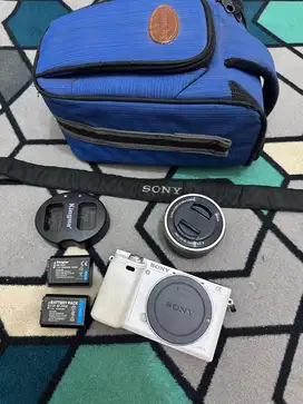 Sony A6000 16-50mm Sc 3rb an Mulus