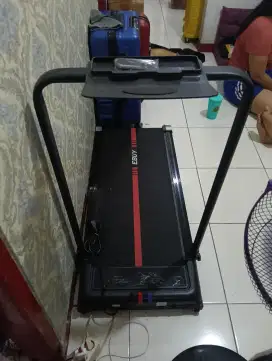 Treadmill ebuy mulus like new