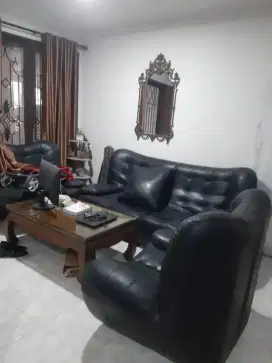 Sofa kulit mewah