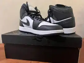 Air Jordan 1 Mid SE
