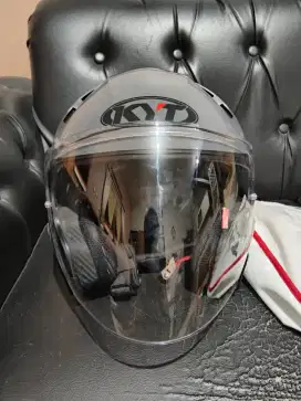 Helm kyt TTR Jet