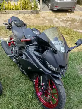 Yamaha R15 V3 Hitam Doff