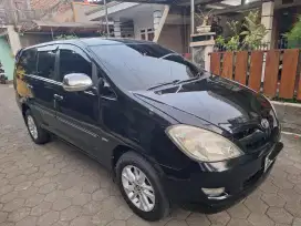 Kijang Innova G 2005 MT