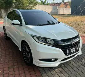 HRV PRESTIGE 1.8 AT 2017 LowKM 56rb SUNROOF RECORD HONDA BANDUNG