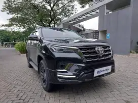 DP 5% Toyota Fortuner 2.8 4x2 GR Sport DSL Solar-AT 2022 SJH