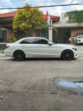 Mercedes Benz C200 Tahun 2019 Eco Boost Pribadi