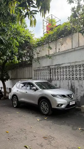 Nissan X-Trail 2015 Bensin