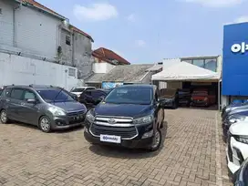 KIJANG INNOVA 2.0 V BENSIN AT 2017