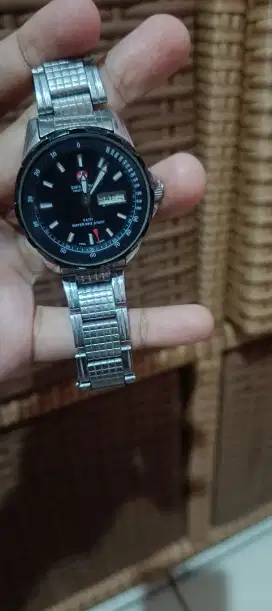 Jam tangan wanita Swiss Army (original)