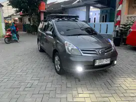 Nissan Livina 2011 Bensin