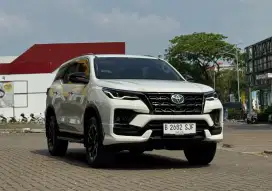 Fortuner GR 2.8 Sport 4x2 Diesel  Matic Triptonic Tahun 2022 Putih