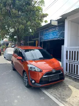 Sienta V Matic Murah Pribadi