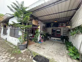 Dijual cepat rumah dikomplek perumahan