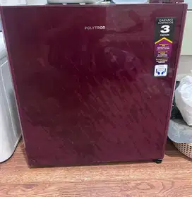 Preloved kulkas mini polytron, kondisi semua normal