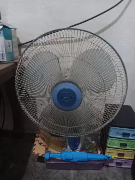 Di jual kipas anggin besar kencang angin nya muraaah aja