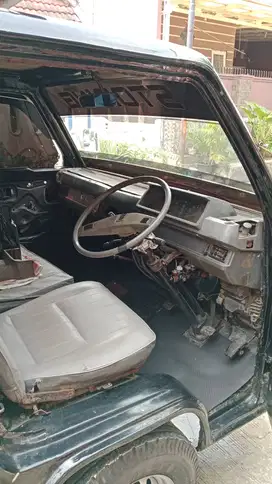 Mitsubishi L300 bensin