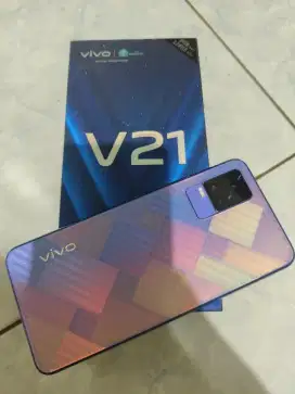 Vivi V21 Ram 8+4/128