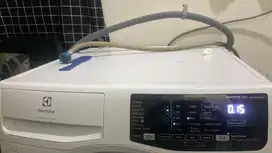 Dijual mesin cuci Electrolux