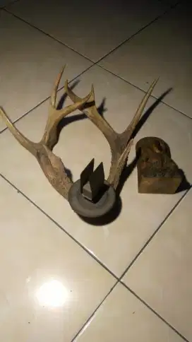 Hiasan dinding / meja klasik uniq