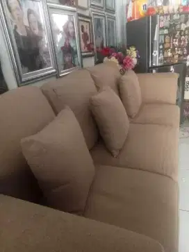 Di jual bangku mebel dan meja jualan bekas pecel lele