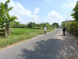 300 Meter Stadion Maguwo, Tanah Tajem Sleman