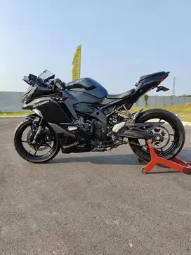 Kawasaki zx25 r