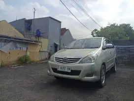 Innova G luxury 2009