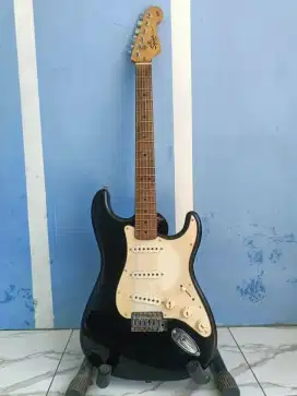 Jual gitar squer Stratocaster California series