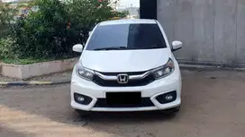 Honda Brio E CVT AT Facelift Putih 2023 Like New Low KM 27Rb Record