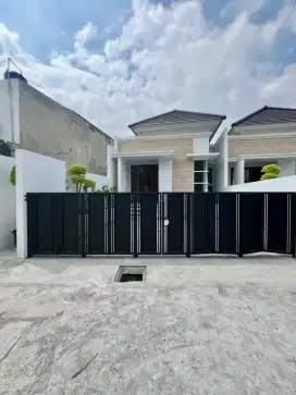 Rumah Mewah Tepi Jalan Dekat Budi Mulia Jl Tajem 15 Menit Ke UGM