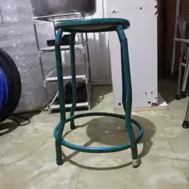 Kursi besi jadul