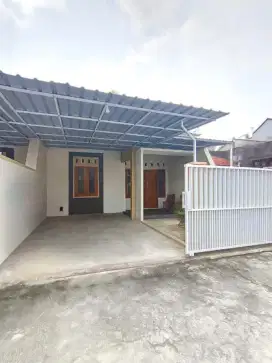 Rumah Strategis Dekat Pasar Stan Maguwoharjo Dekat Kota Jogja