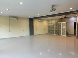 ruko gandeng komp daanmogot cocok untuk family mart dan kantor