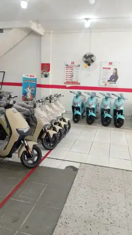 SEPEDA LISTRIK UWINFLY D65
