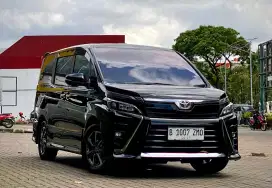 Toyota Voxy 2.0 Matic Triptonic  A/T Tahun 2018 Hitam