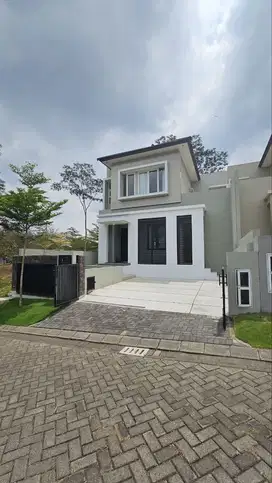 Rumah Modern Premium Full Furnished di Araya, Malang