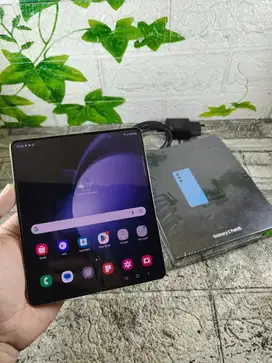 Samsung galaxy Z Fold 5 ram 12/512 GB