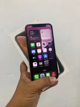 Iphone Xs lengkap kotak