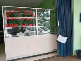 Etalase Kaca Warung - Restoran