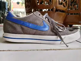 Sepatu Casual Nike