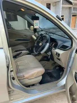 Jual cepat avanza type e