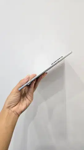 Foldable 7 paling tipis dikelasnya
