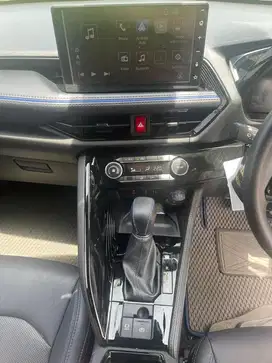Toyota Yaris Cross GR tipe tinggi